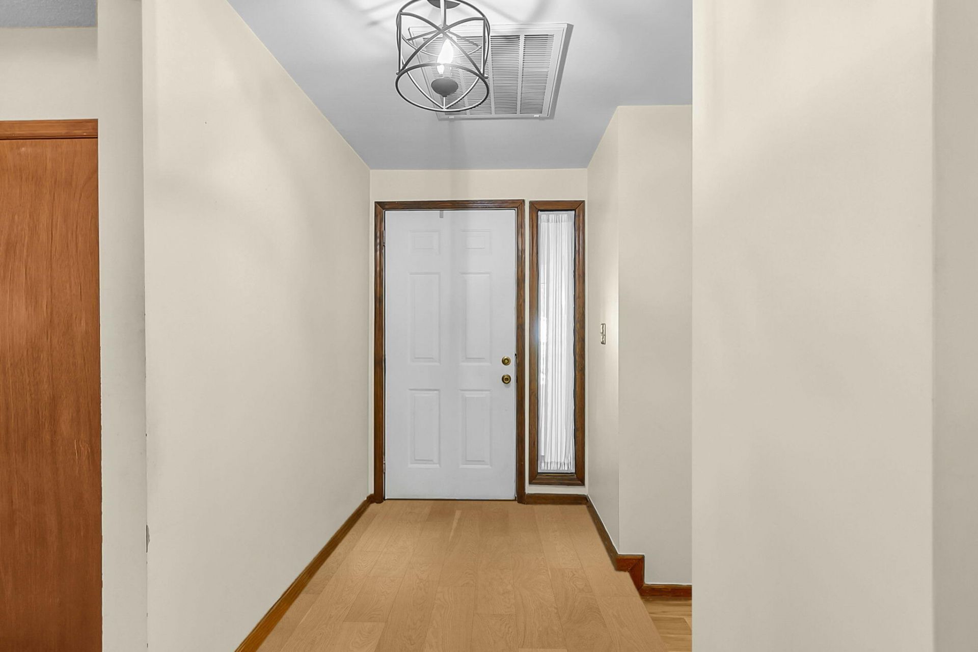 122 Bradd Street Photo 6