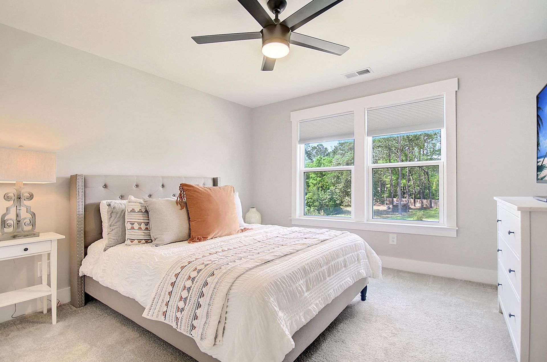 116 Martins Point Drive Photo 4