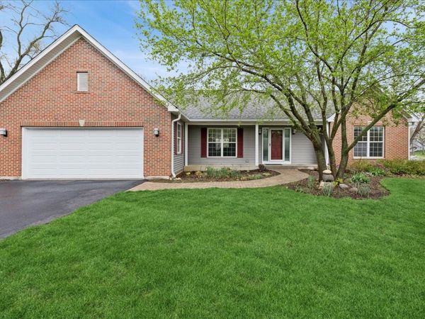 103 Tulip Circle, Island Lake, IL 60042