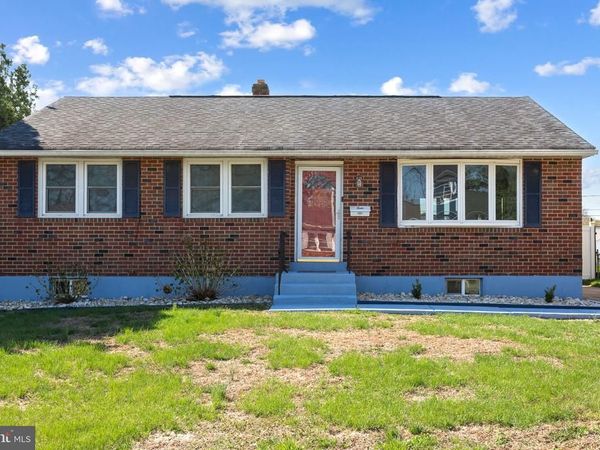 10 RALEIGH COURT, NEW CASTLE, DE 19720