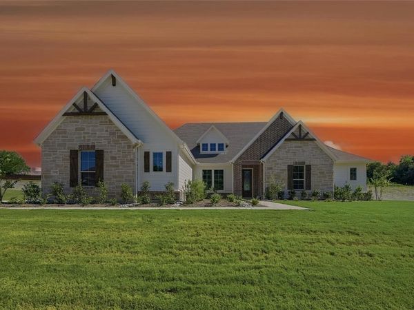 1002 Perrin Lane, Van Alstyne, TX 75495
