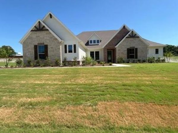1002 Perrin Lane, Van Alstyne, TX 75495