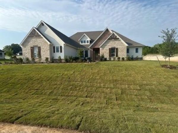 1002 Perrin Lane, Van Alstyne, TX 75495
