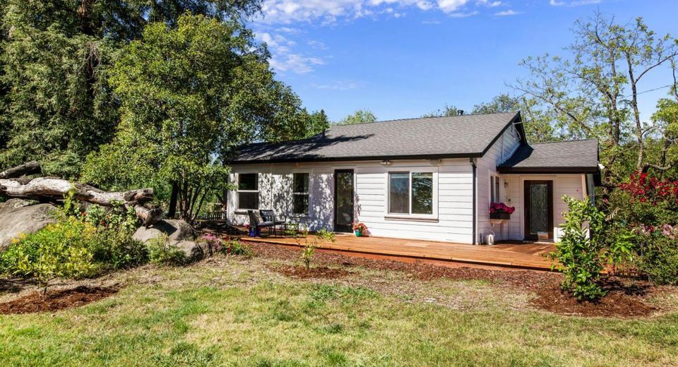 9256 Horseshoe Bar Rd, Loomis, CA 95650 Photo