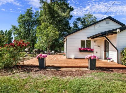 9256 Horseshoe Bar Rd, Loomis, CA 95650 Photo