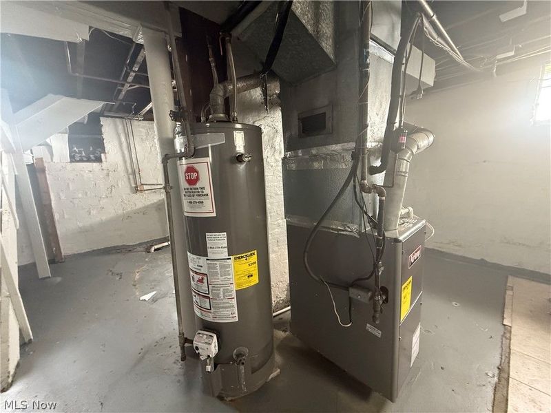 11918 Buckingham Avenue, Cleveland, OH 44120 Photo 10