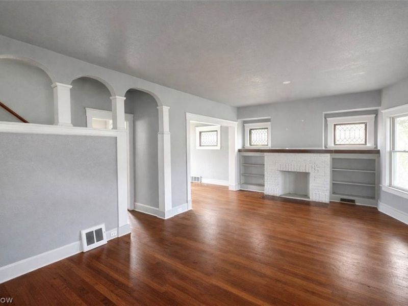 11918 Buckingham Avenue, Cleveland, OH 44120 Photo 2
