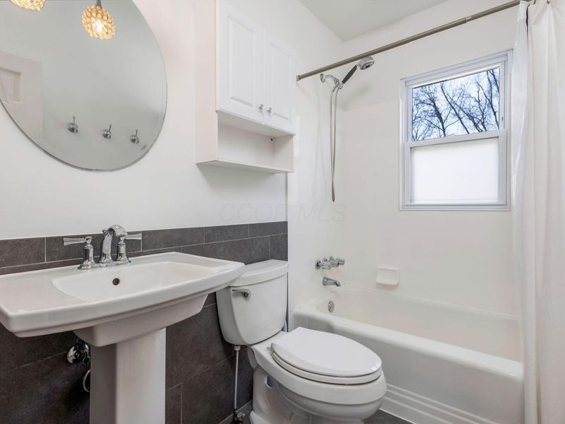 545 N Columbia Avenue, Columbus, OH 43209 Photo 21