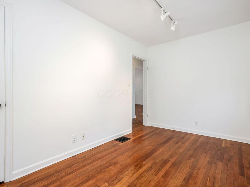 545 N Columbia Avenue, Columbus, OH 43209 Photo 25