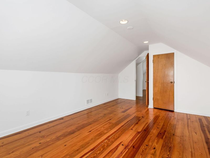 545 N Columbia Avenue, Columbus, OH 43209 Photo 29