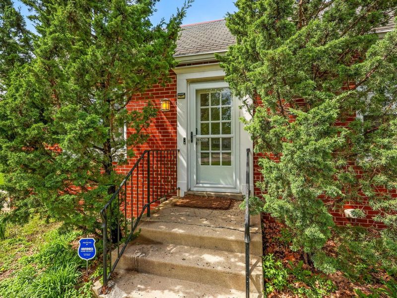 545 N Columbia Avenue, Columbus, OH 43209 Photo 4