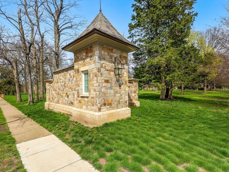 545 N Columbia Avenue, Columbus, OH 43209 Photo 51