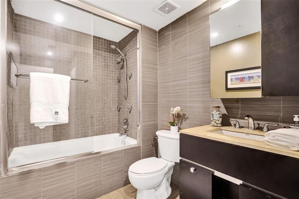 255 Evernia Street, Unit 501, West Palm Beach, FL 33401 Photo