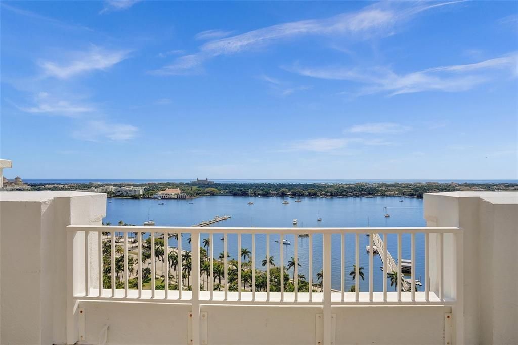 255 Evernia Street, Unit 501, West Palm Beach, FL 33401 Photo