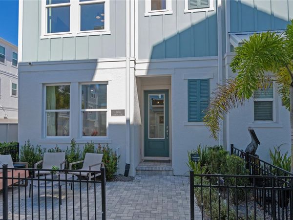 2451 MANGUM COURT , SARASOTA, FL 34237