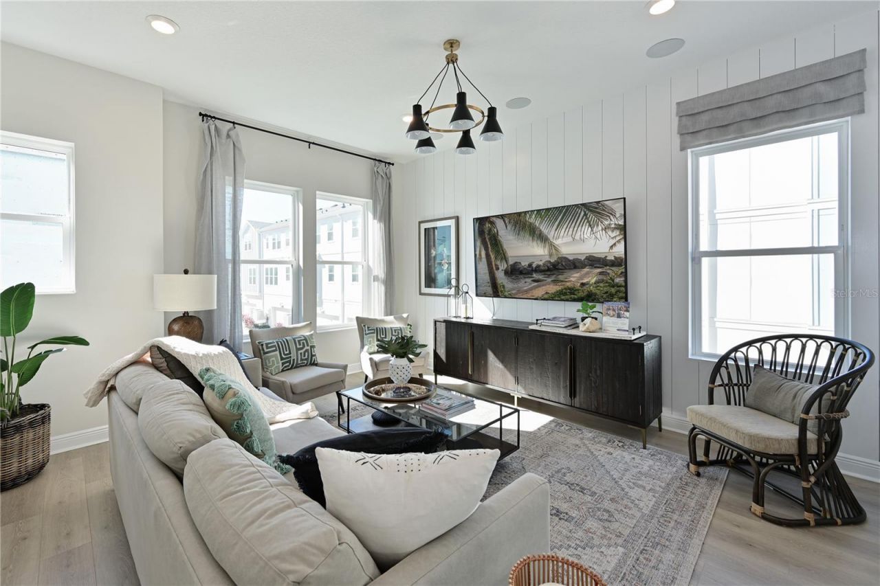 2451 Mangum Court , Sarasota, FL 34237 Photo