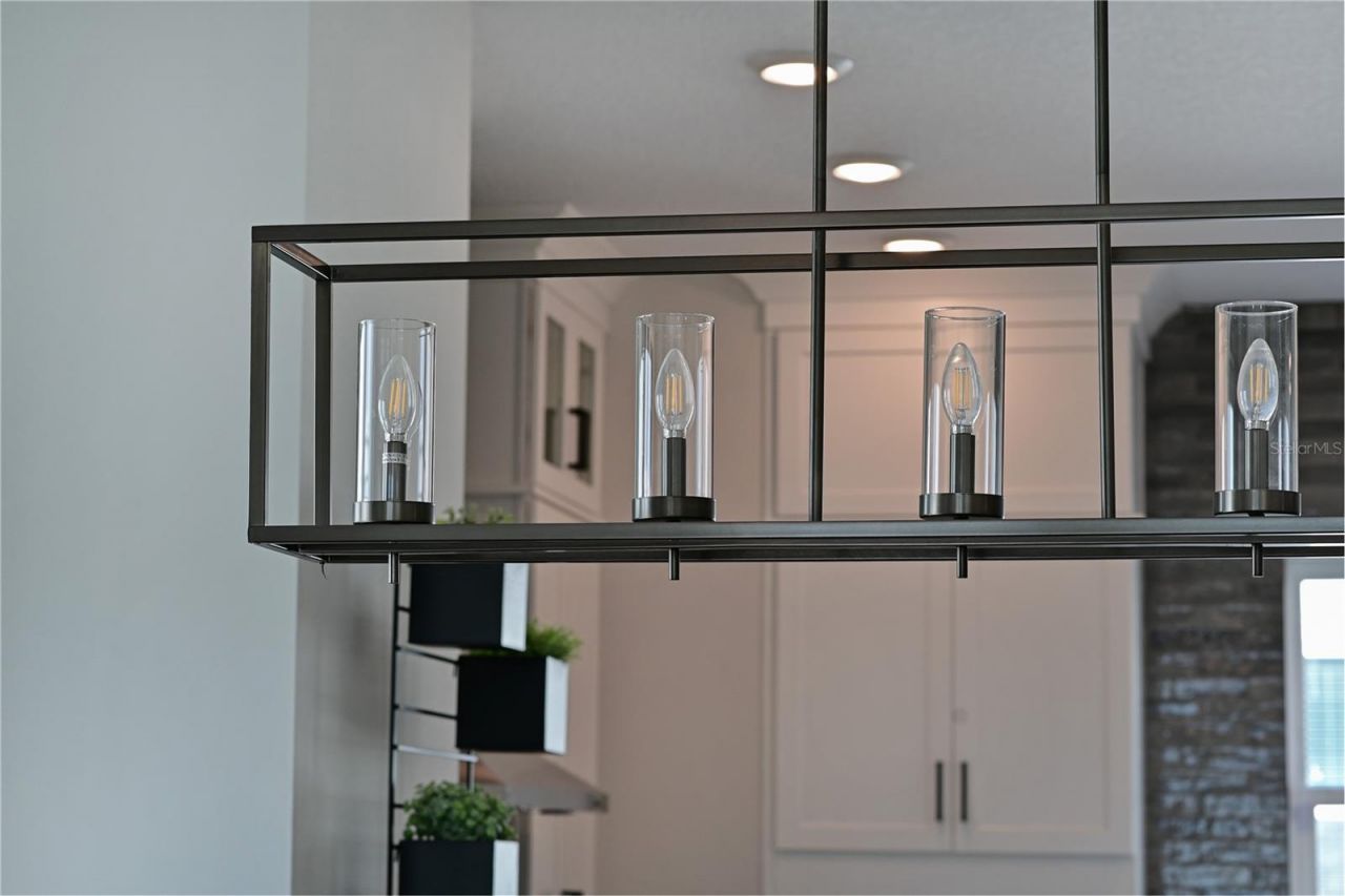 2451 Mangum Court , Sarasota, FL 34237 Photo