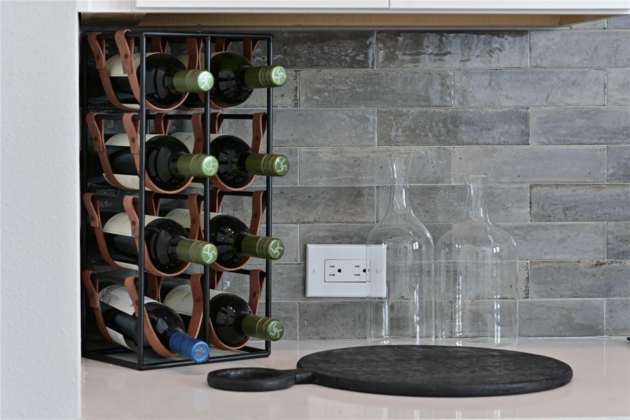 2451 Mangum Court , Sarasota, FL 34237 Photo