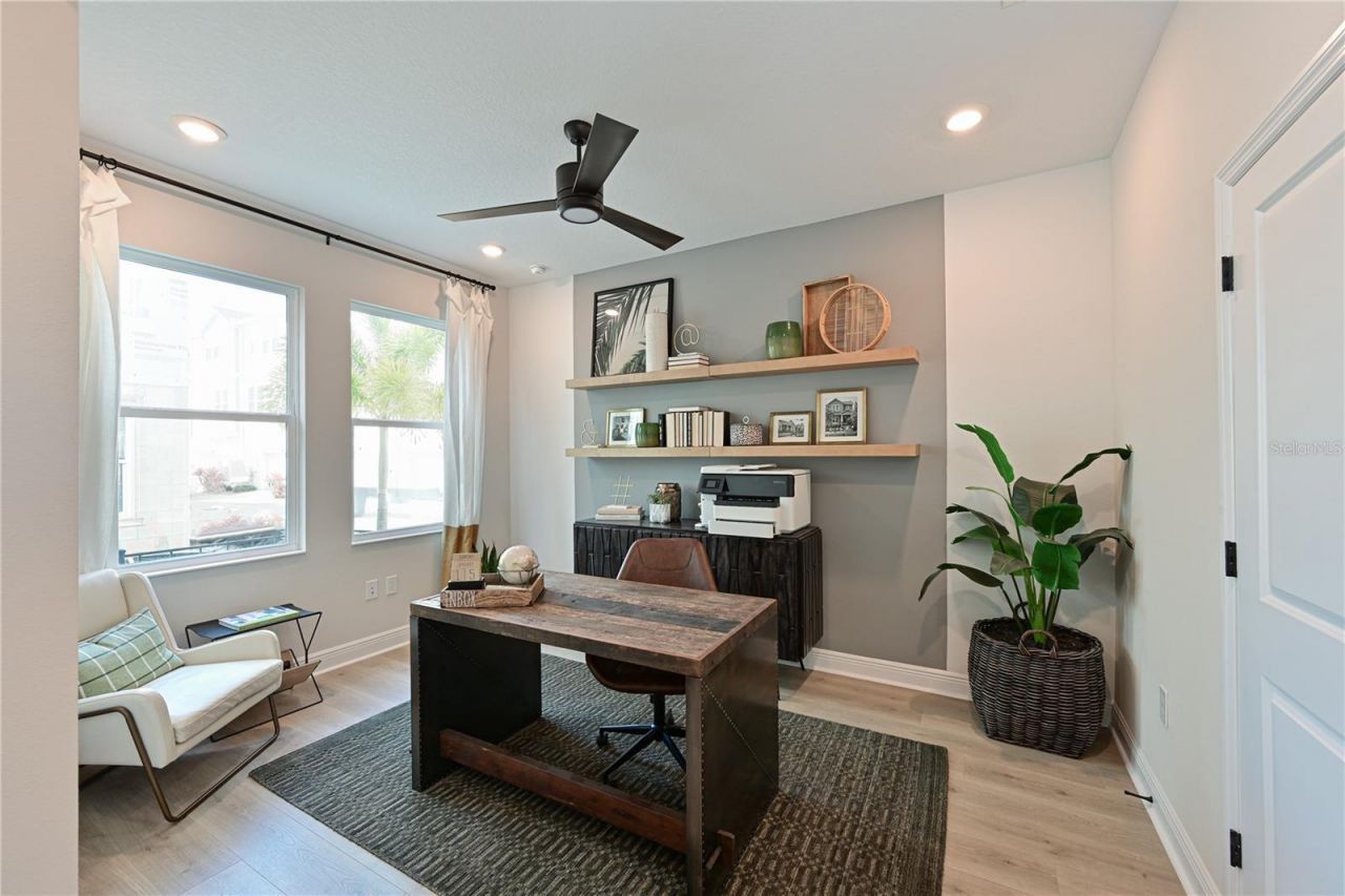 2451 Mangum Court , Sarasota, FL 34237 Photo