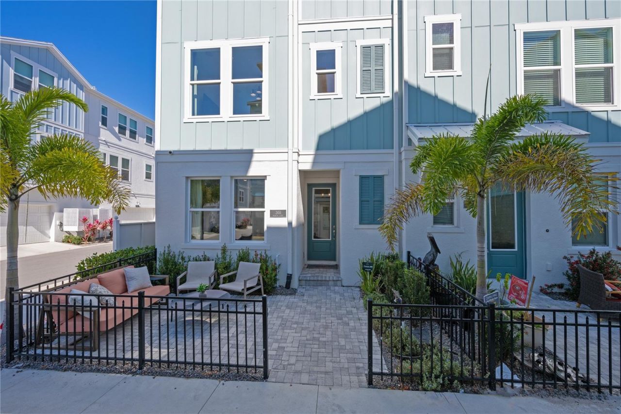 2451 Mangum Court , Sarasota, FL 34237 Photo