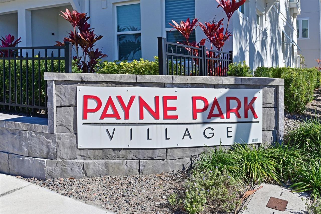 2451 Mangum Court , Sarasota, FL 34237 Photo