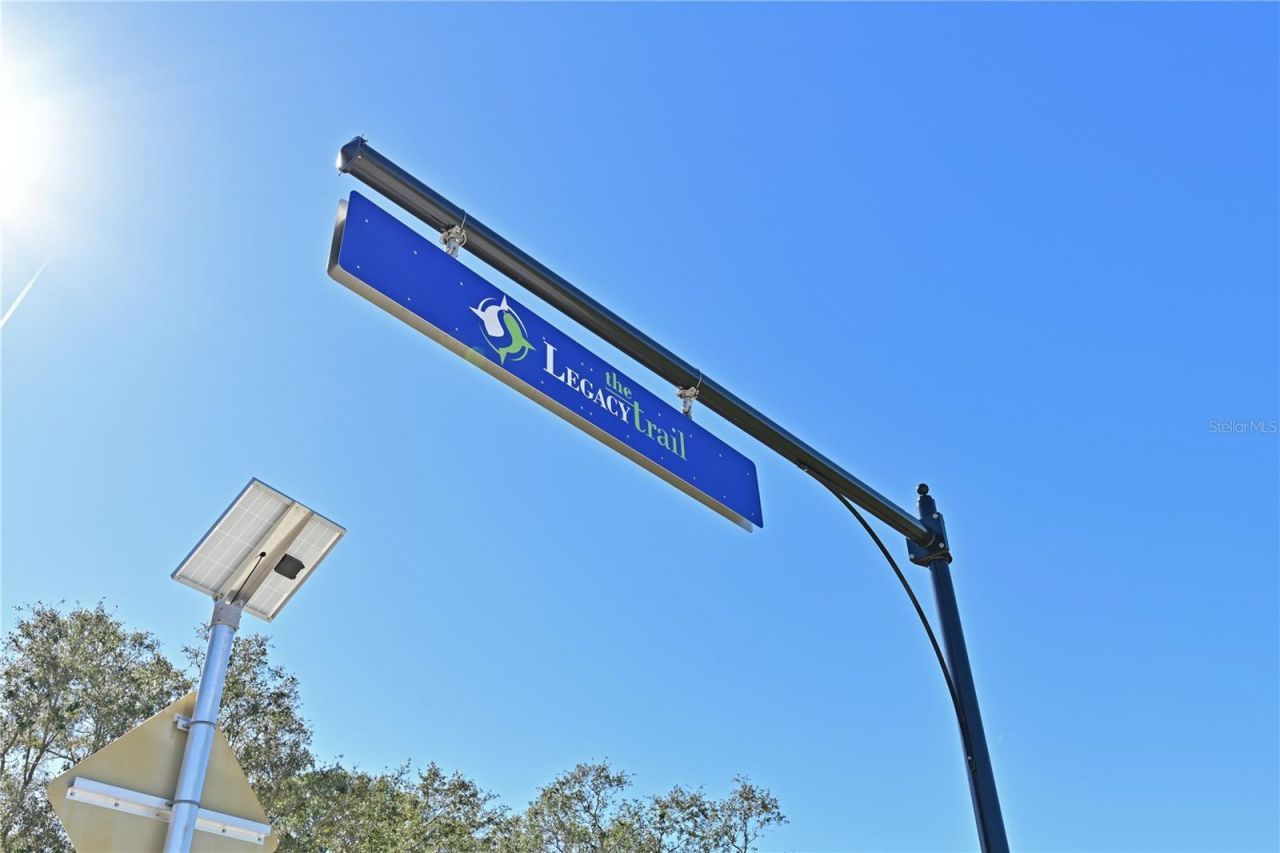 2451 Mangum Court , Sarasota, FL 34237 Photo