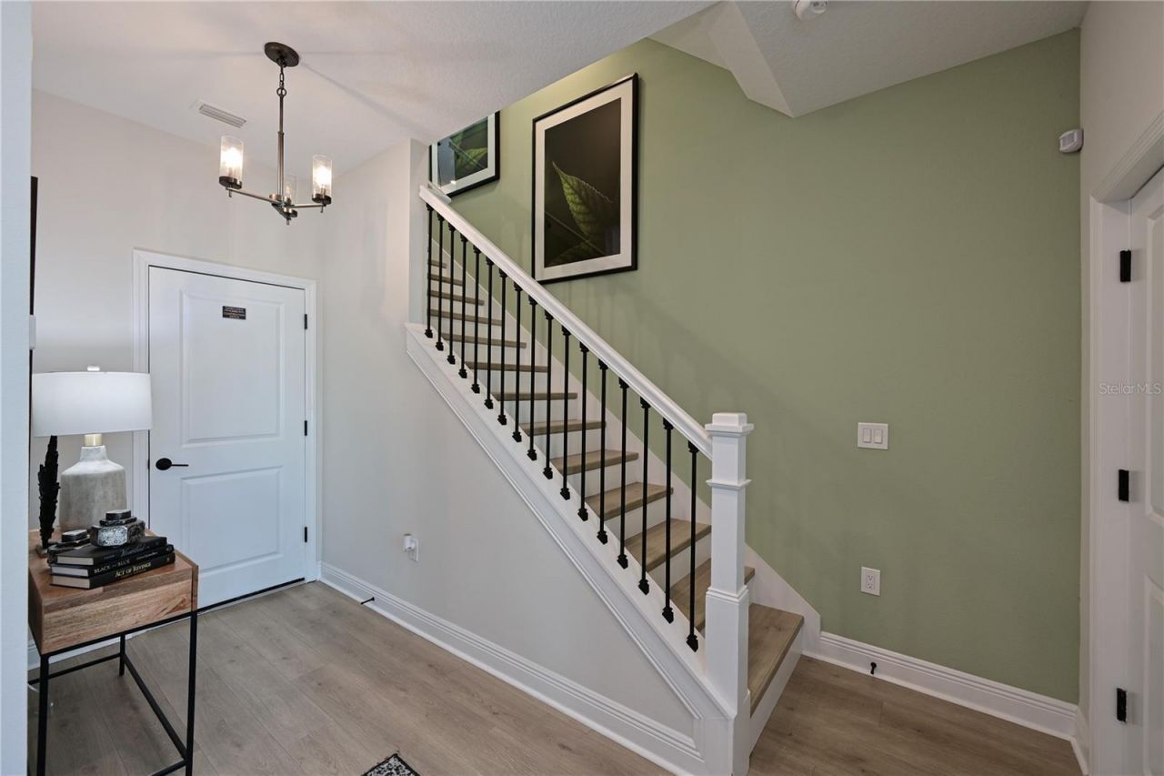 2451 Mangum Court , Sarasota, FL 34237 Photo