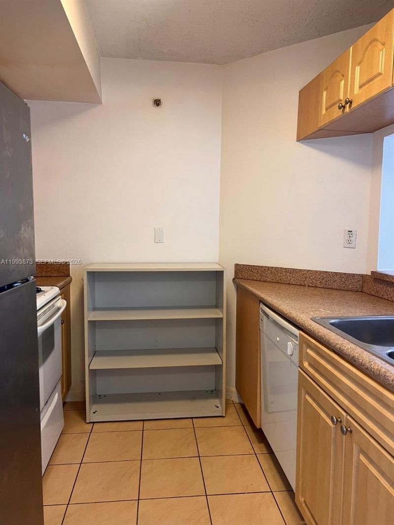 102 SW 6th Ave, Unit 508, Miami, FL 33130 Photo