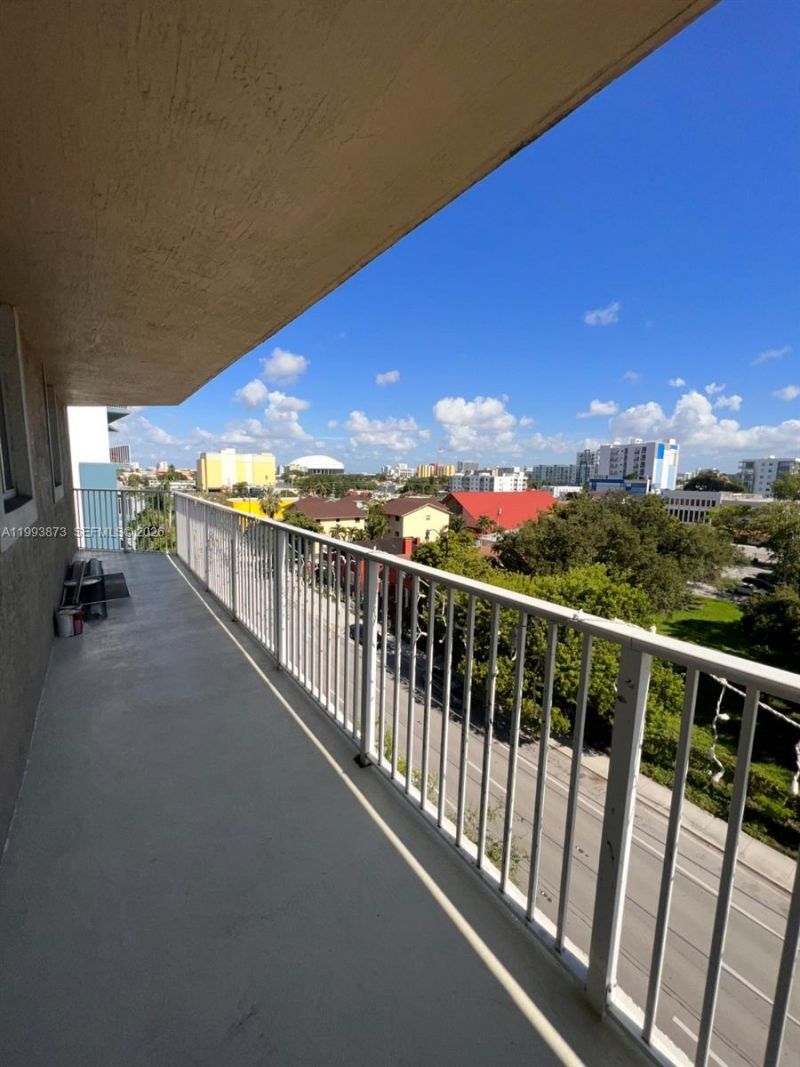 102 SW 6th Ave, Unit 508, Miami, FL 33130 Photo