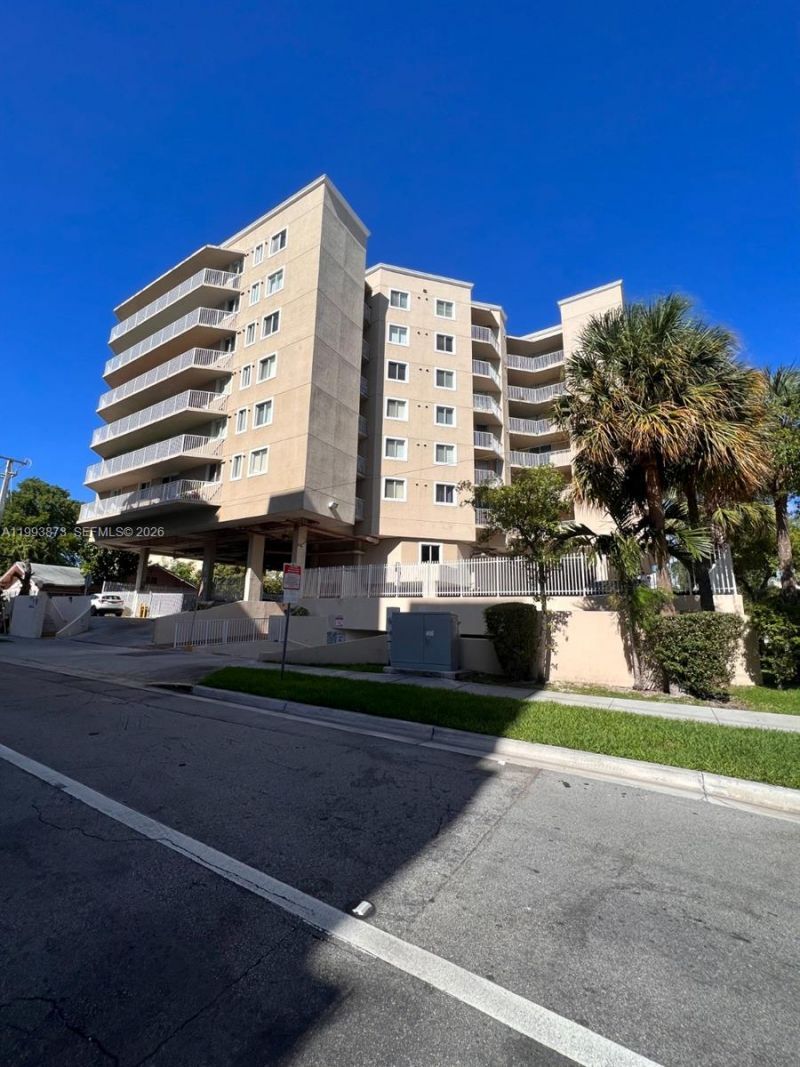 102 SW 6th Ave, Unit 508, Miami, FL 33130 Photo