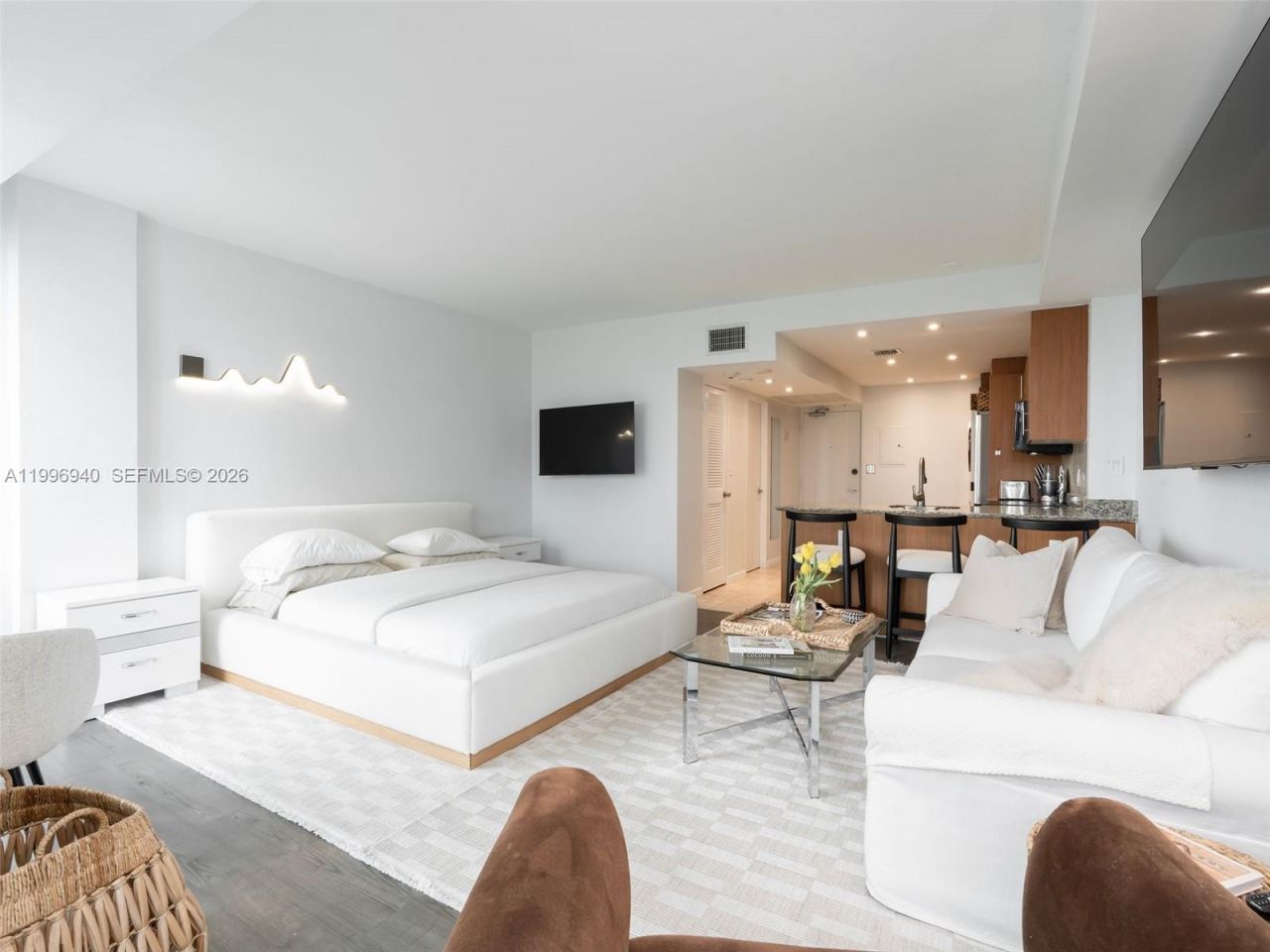 10275 Collins Ave , Unit 402, Bal Harbour, FL 33154 Photo