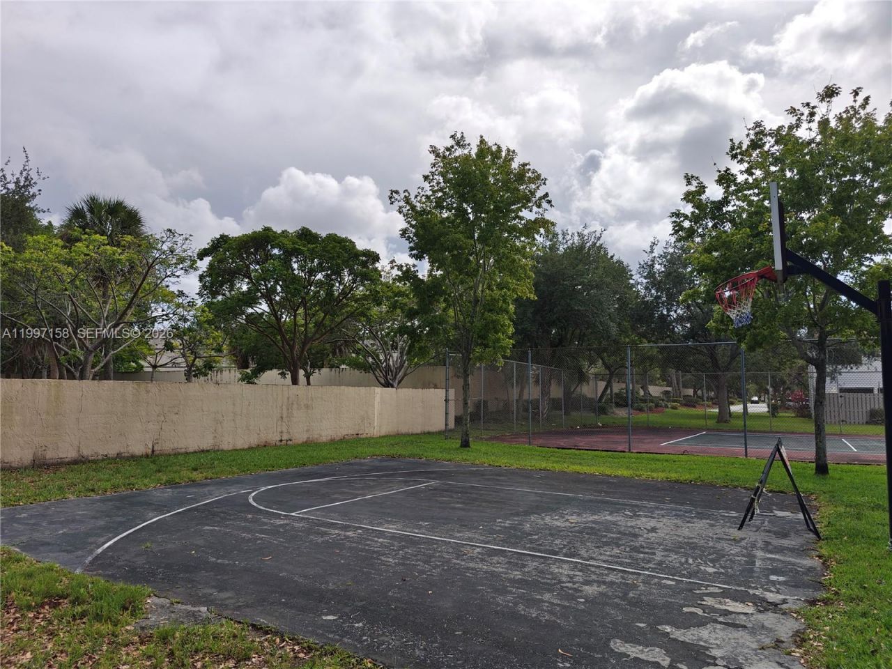 9803 NW 37th St, Sunrise, FL 33351 Photo
