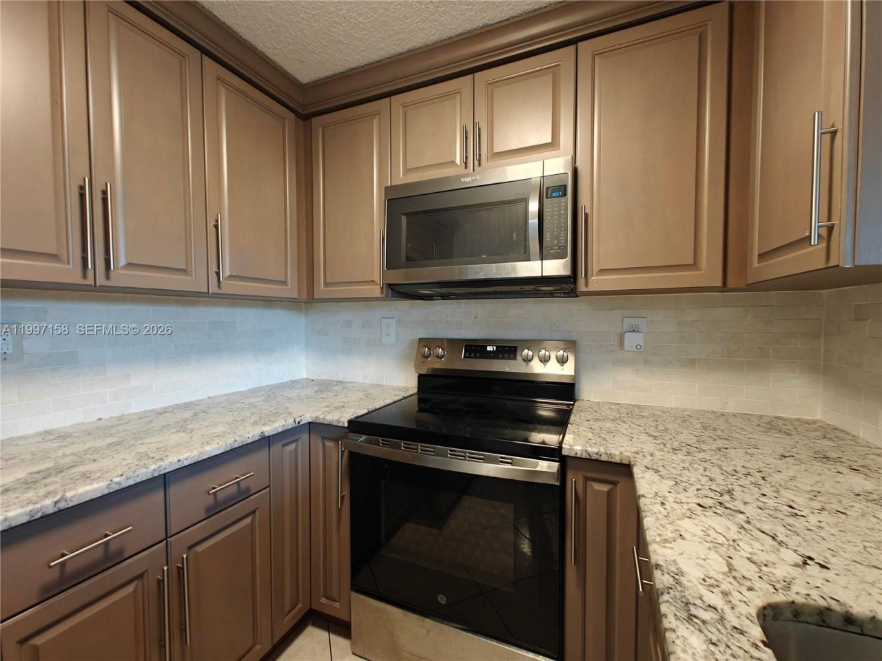 9803 NW 37th St, Sunrise, FL 33351 Photo