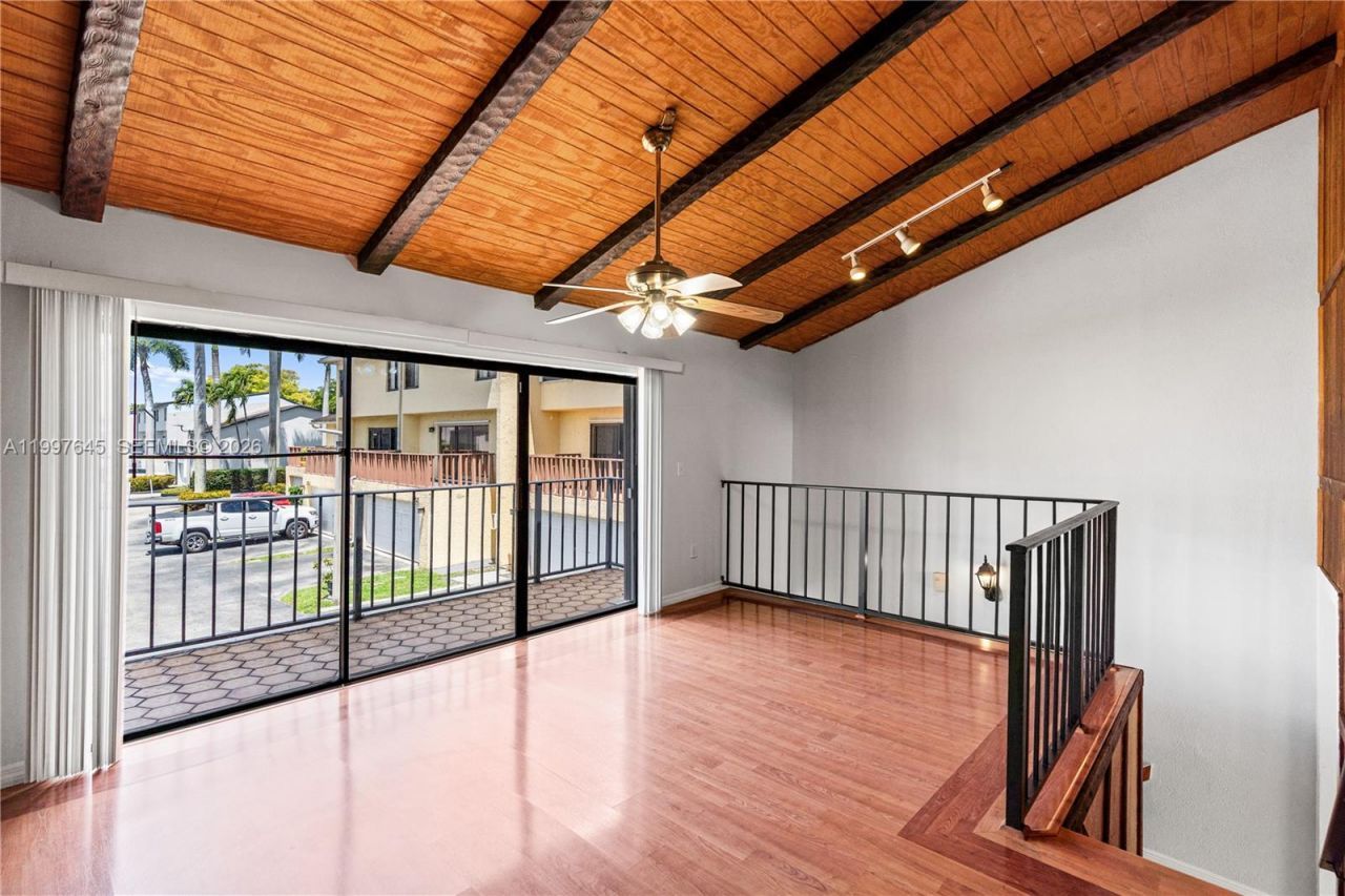 8748 SW 154th Cir Pl, Unit 6N, Miami, FL 33193 Photo