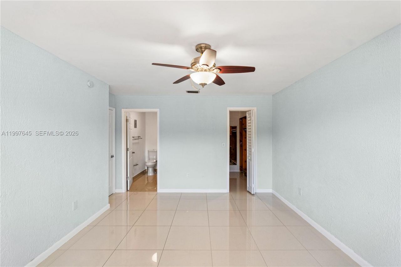 8748 SW 154th Cir Pl, Unit 6N, Miami, FL 33193 Photo