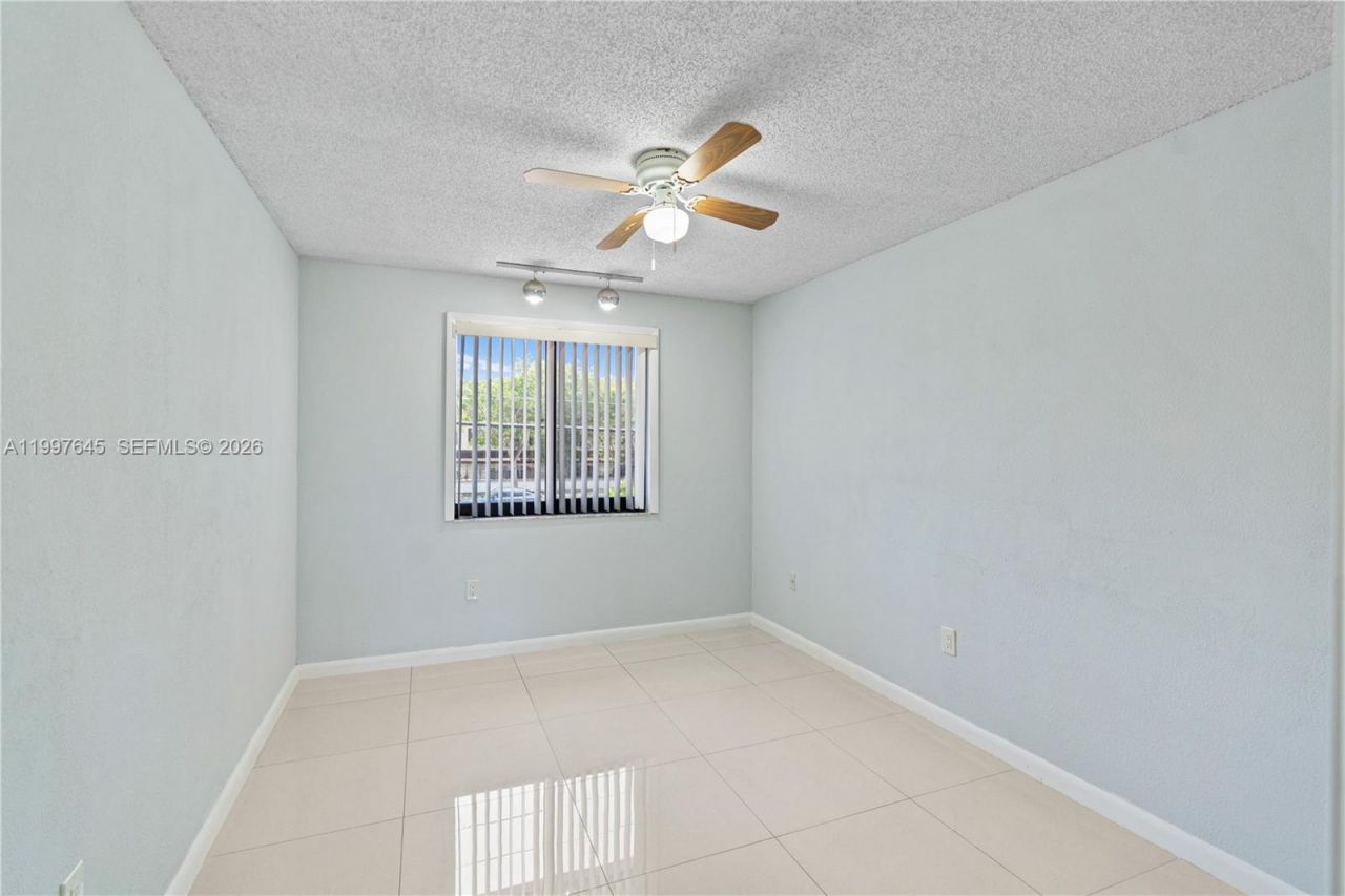 8748 SW 154th Cir Pl, Unit 6N, Miami, FL 33193 Photo