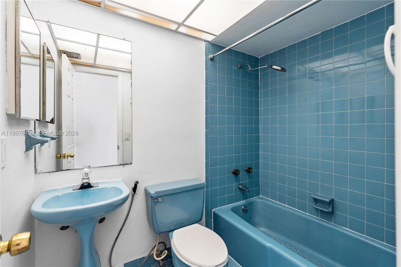 8748 SW 154th Cir Pl, Unit 6N, Miami, FL 33193 Photo