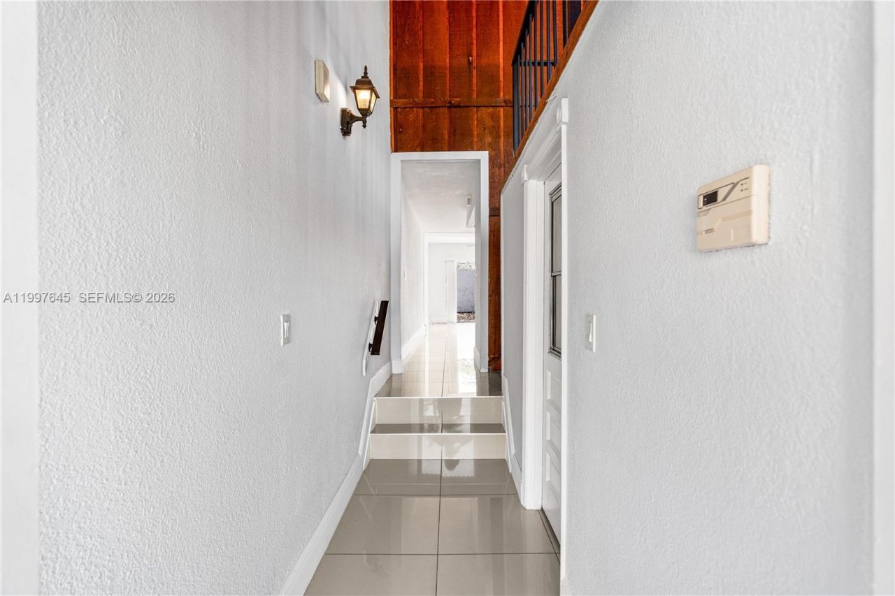 8748 SW 154th Cir Pl, Unit 6N, Miami, FL 33193 Photo