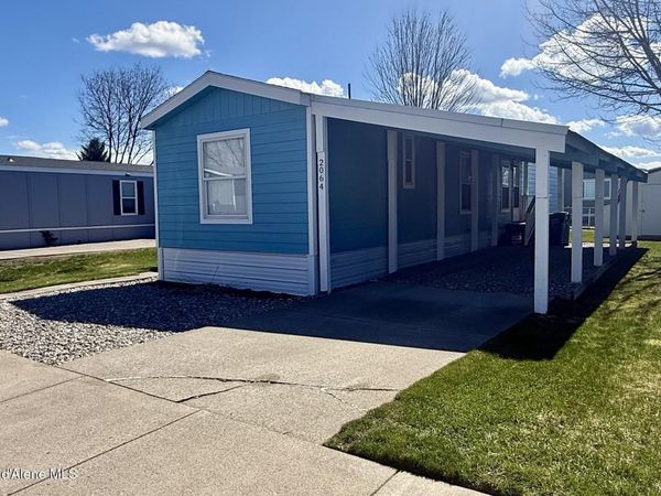 2064 W Windermere Ave, Coeur d'Alene, ID 83815