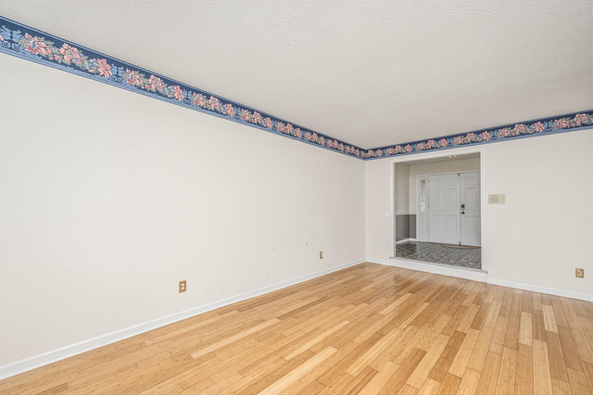 1059 S Shem Drive Photo 10