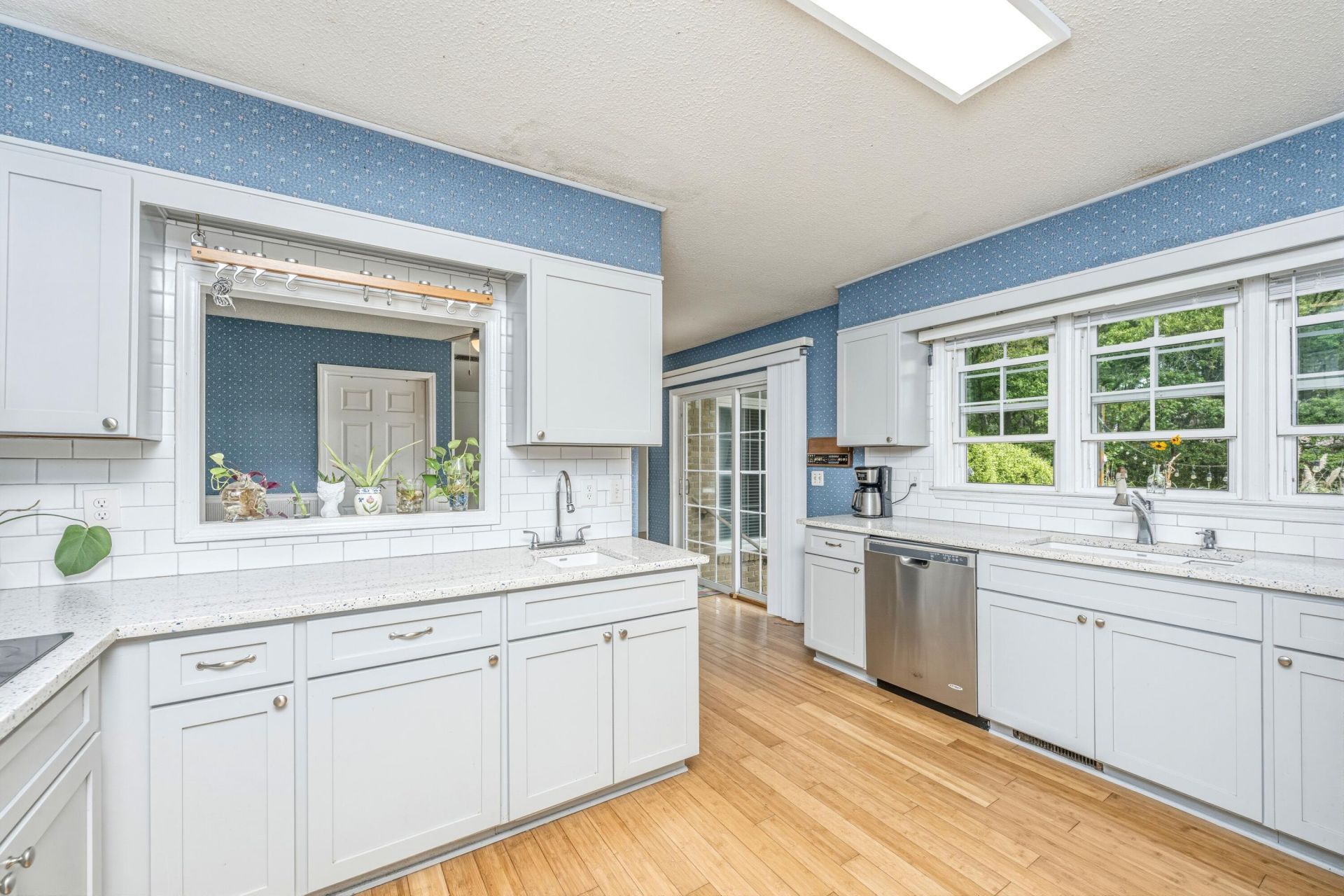 1059 S Shem Drive Photo 17