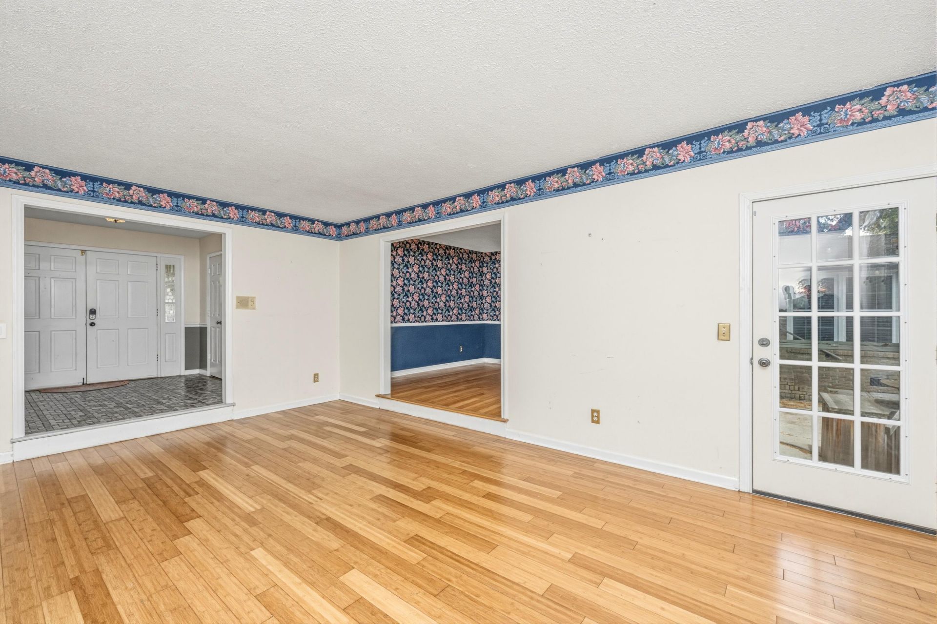 1059 S Shem Drive Photo 9