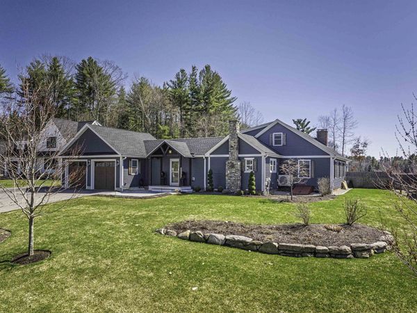 17 Beaumont Drive, Dover, NH 03820