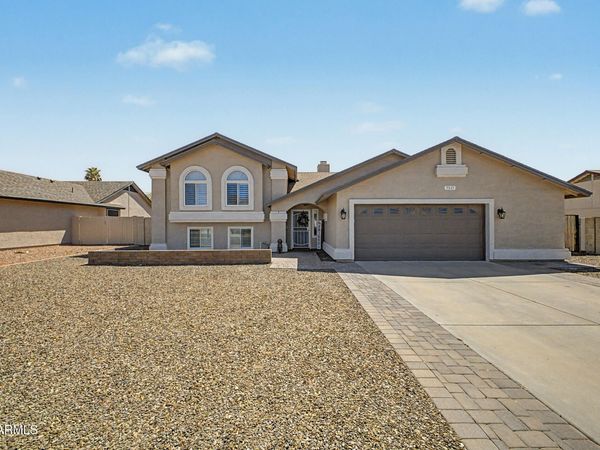 7521 W Willow Avenue, Peoria, AZ 85381