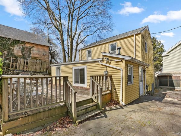 15 Henry Street, Greenwich, CT 06830