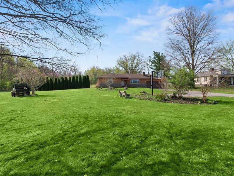 2821 Dayton Springfield Road, Springfield, OH 45506 Photo 3