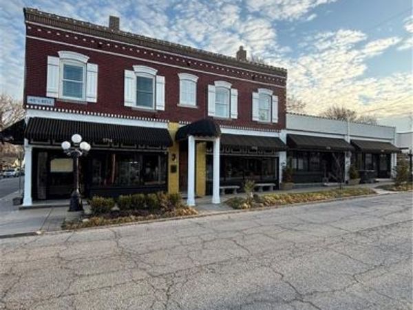 1710 W 45th Street, Kansas City, MO 64111