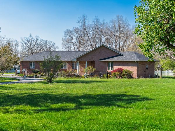 5001 Cheyenne Dr , Crossville, TN 38572