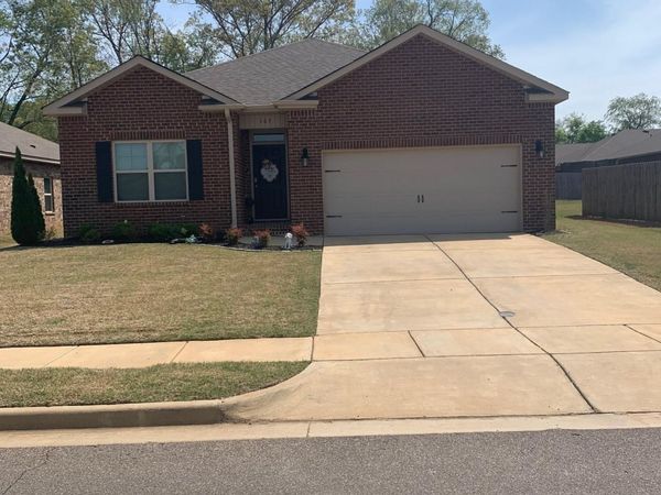 105 Branton Court, New Market, AL 35761