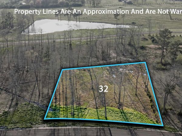 Lot 32 Garrett Street, Rainsville, AL 35986